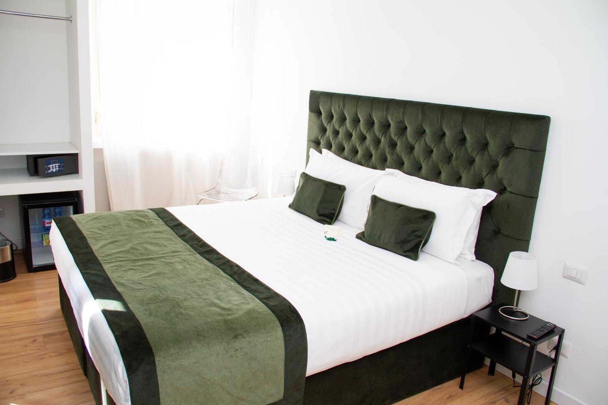 Home At Rome St. Peter Rooms&Apartment Exteriör bild