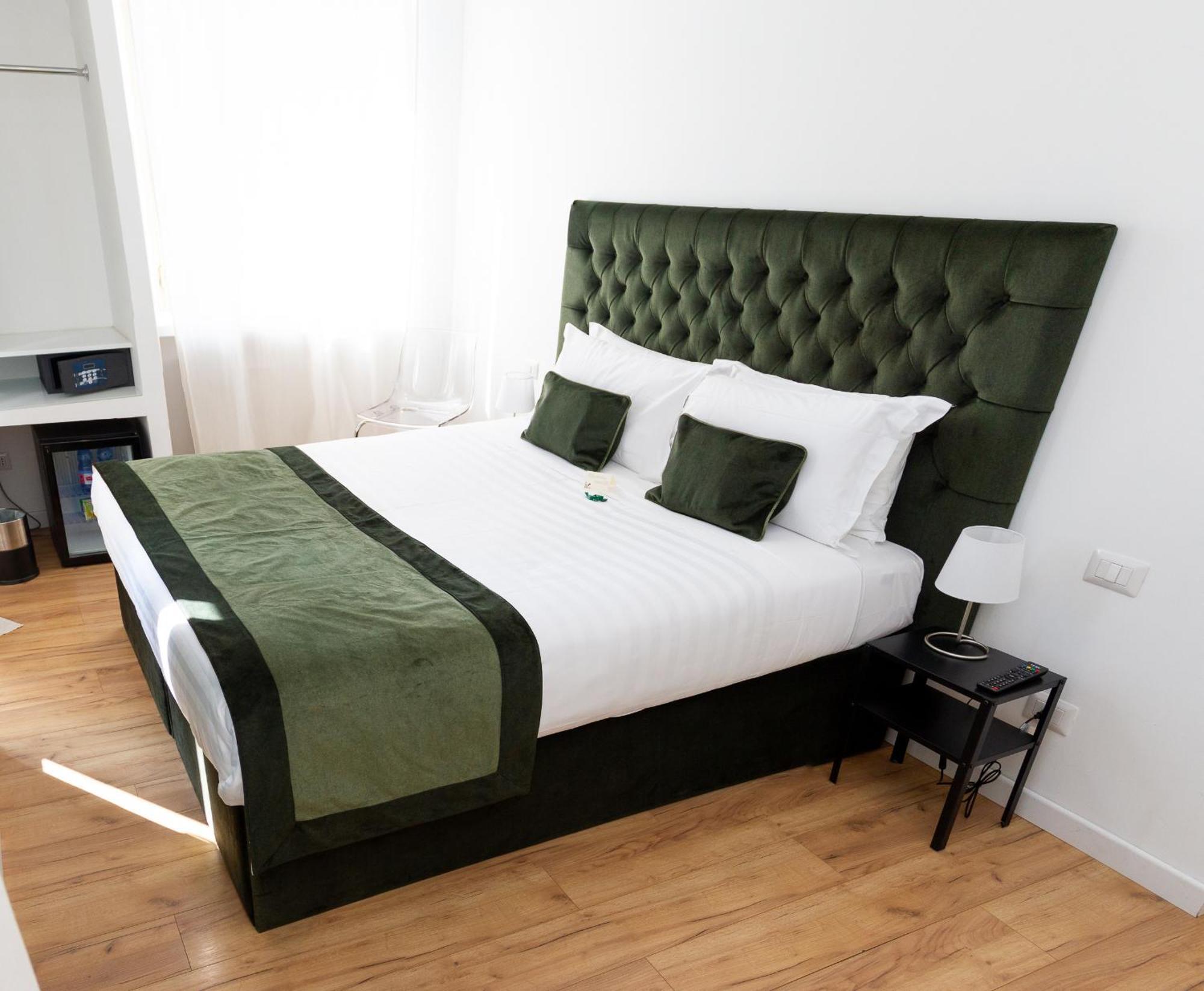 Home At Rome St. Peter Rooms&Apartment Exteriör bild